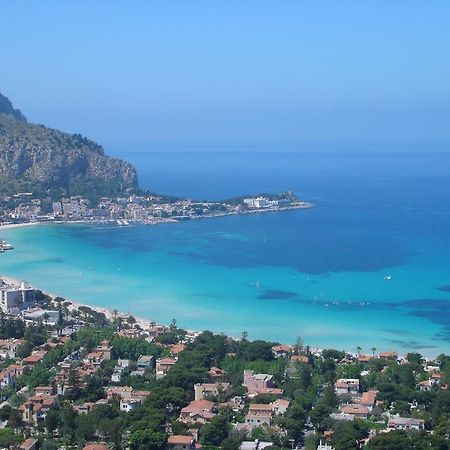 Mondello Luxury Apartment On The Beach 外观 照片
