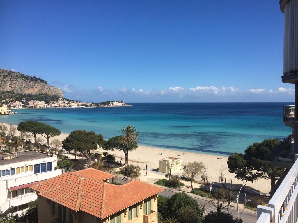 Mondello Luxury Apartment On The Beach 外观 照片