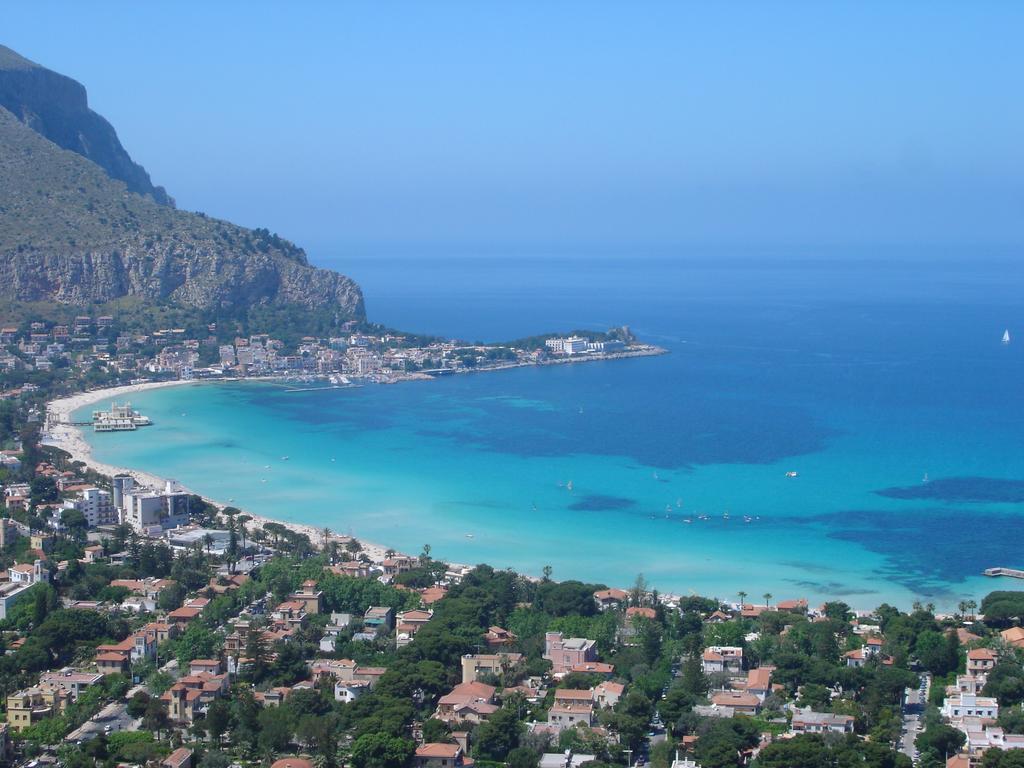 Mondello Luxury Apartment On The Beach 外观 照片