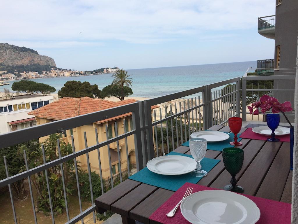 Mondello Luxury Apartment On The Beach 客房 照片